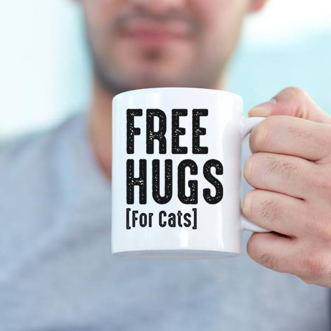 Caneca Free Hugs For Cat