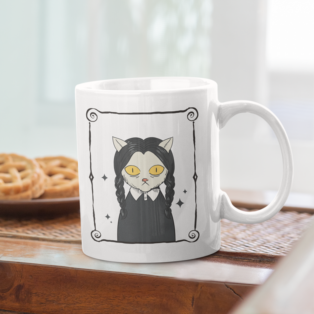 Caneca Gata Wandinha